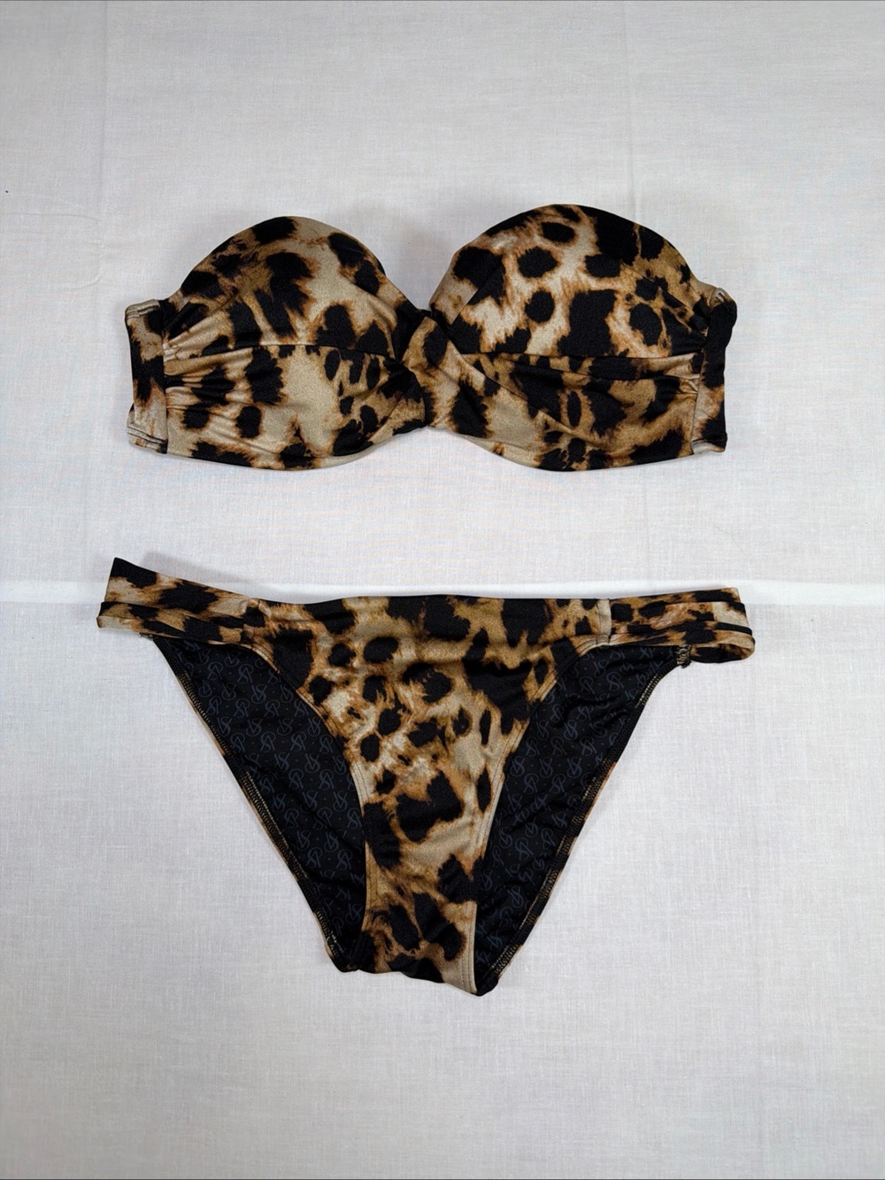 Victoria's Secret Strapless Leopard Bikini Sz 36C Underwire Top M Bottoms